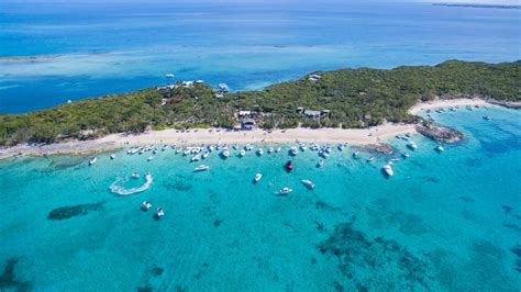 Sandy Toes Rose Island